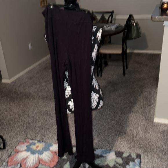 Charlotte Ruse pull on black pants - Picture 3 of 5